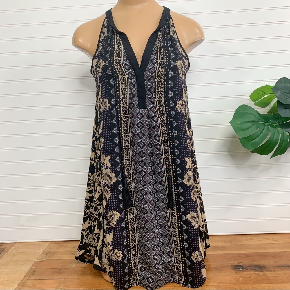 Astr Black and Tan Floral Mini Dress Size small